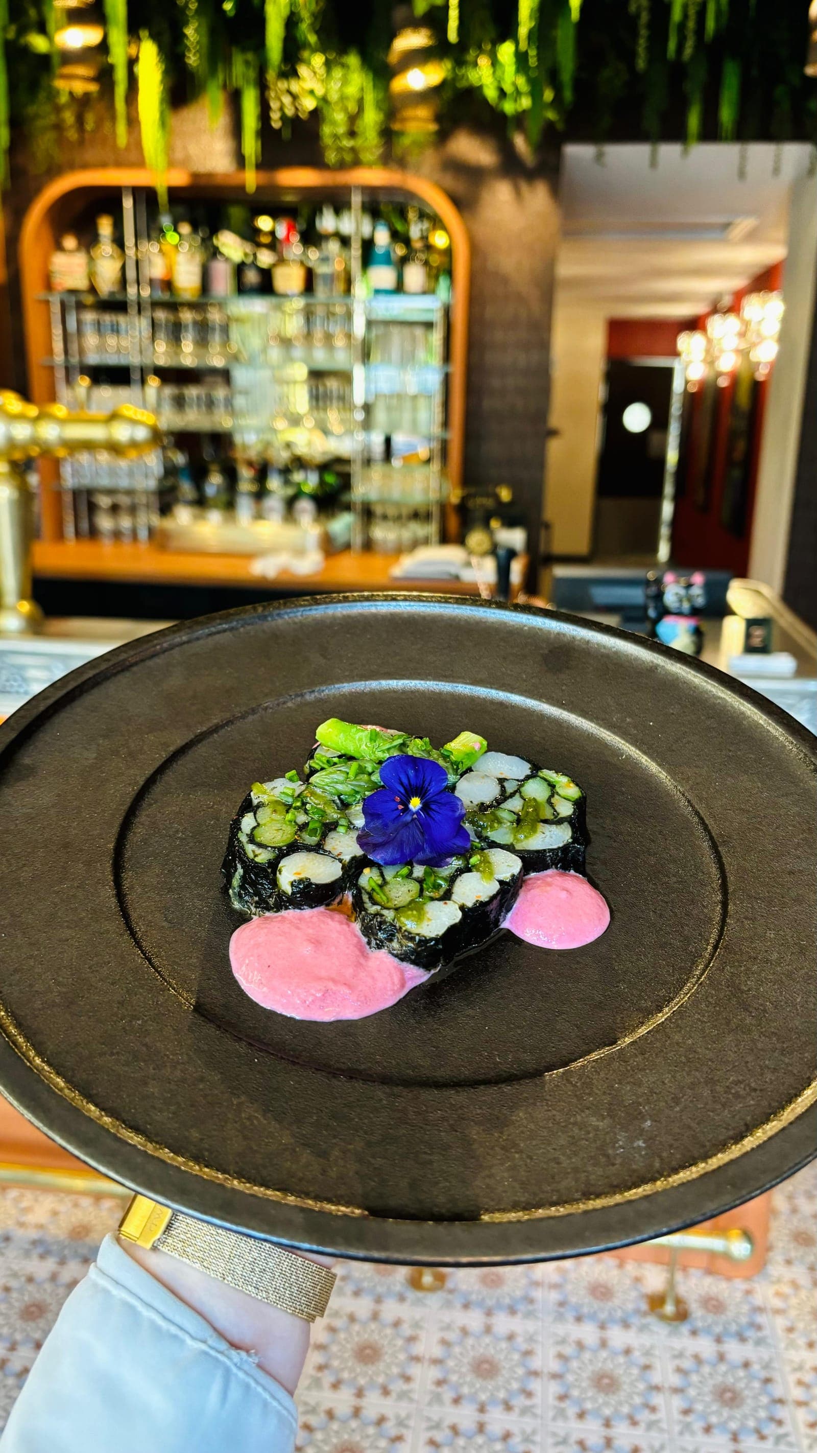 Vegetable maki, pansy flower
